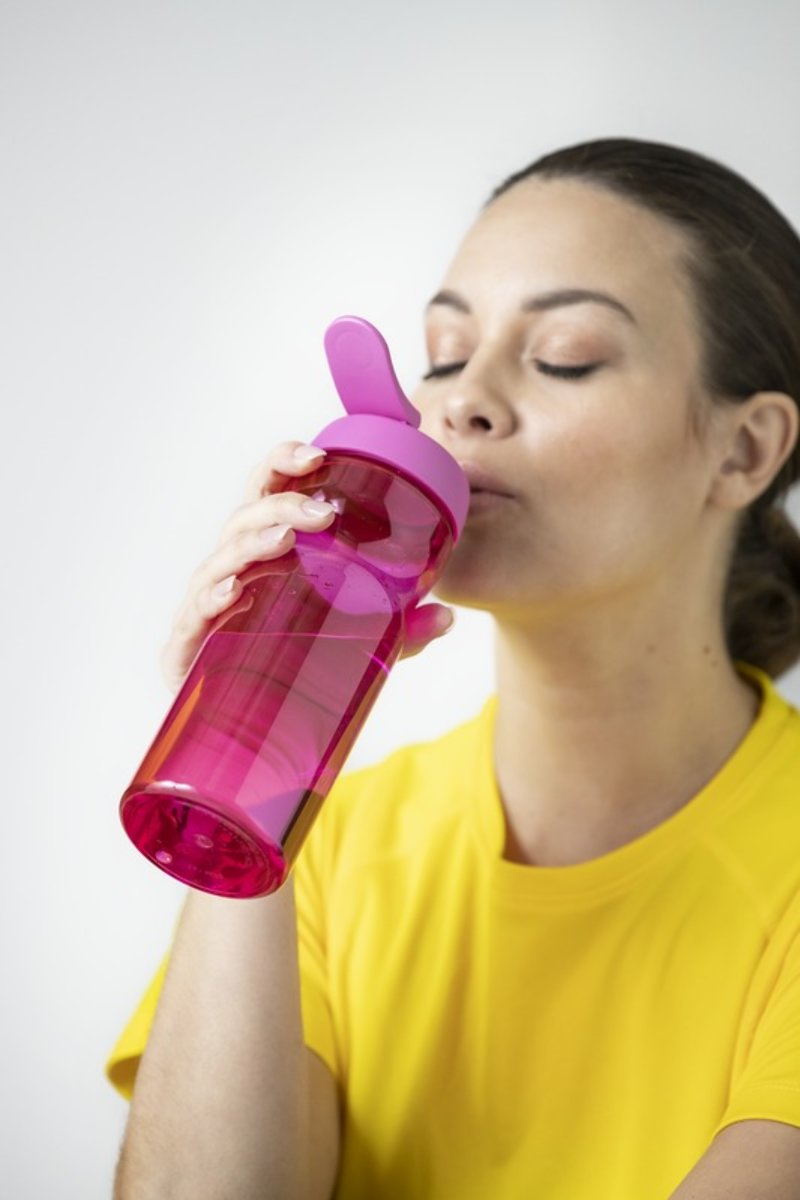 bidon-h2o-base®-o-pojemnosci-650-ml-z-wieczkiem-zaciskowym-v00-5 Bidon H2O Base® o pojemności 650 ml z wieczkiem zaciskowym