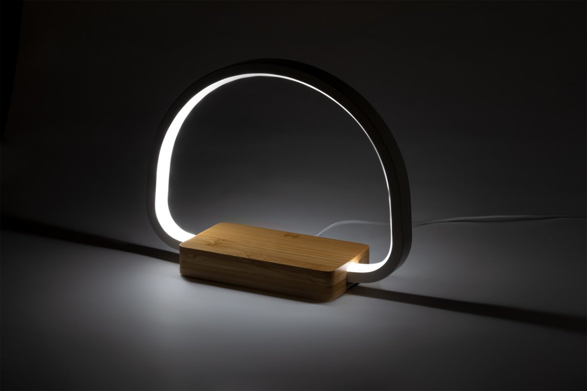 Labrum - wielofunkcyjna lampka biurkowa