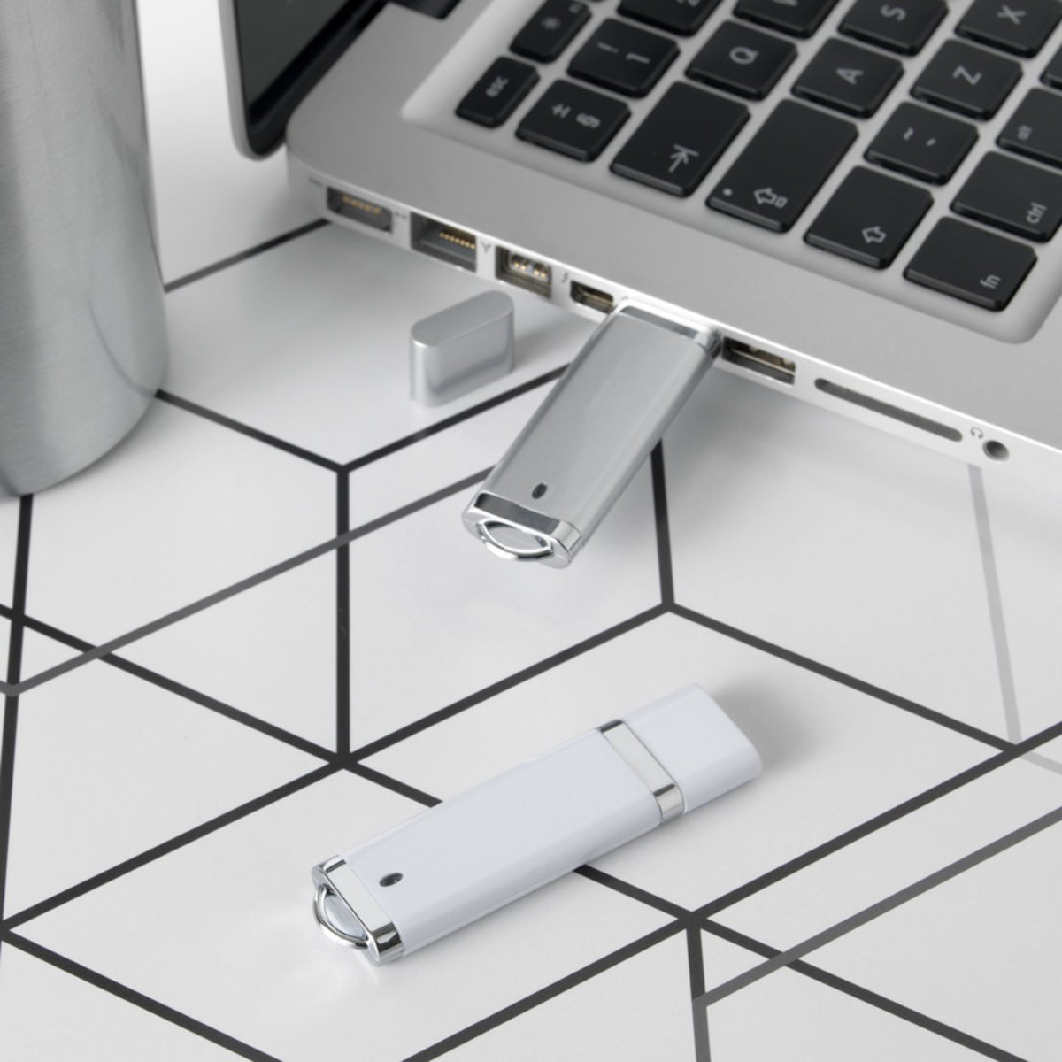pamiec-usb-flat-4gb-v00-5 Pamięć USB Flat 4GB