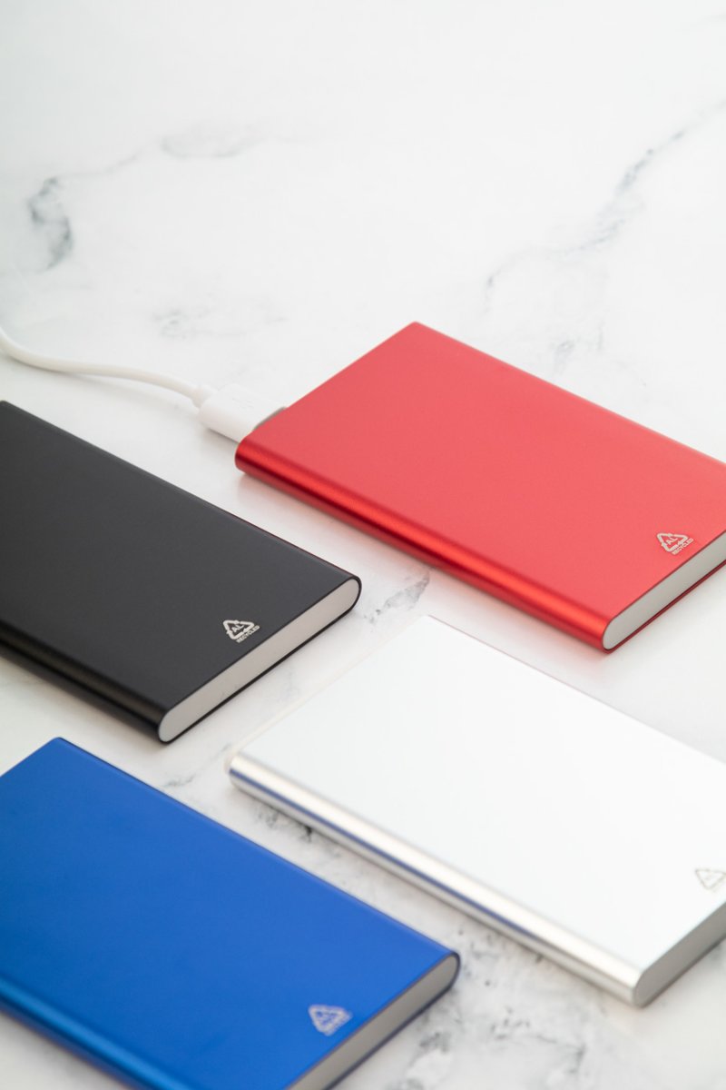 ralufour-power-bank-v05-3 RaluFour - power bank