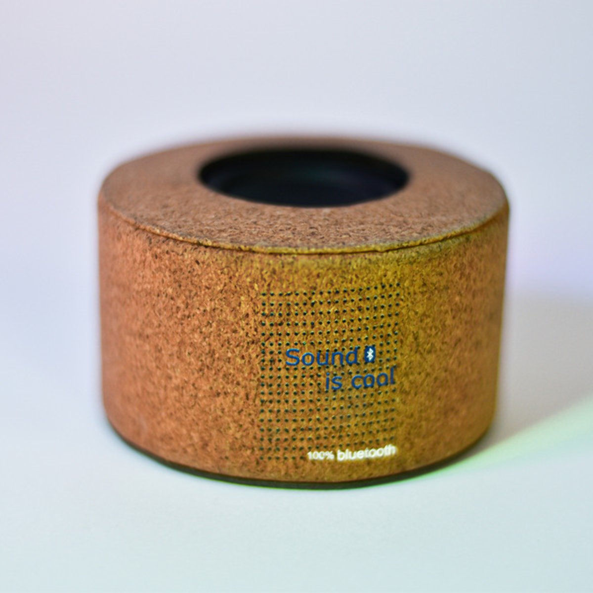 glosnik-bluetooth-z-korka-sangita-bezowy-3 Głośnik bluetooth z korka Sangita