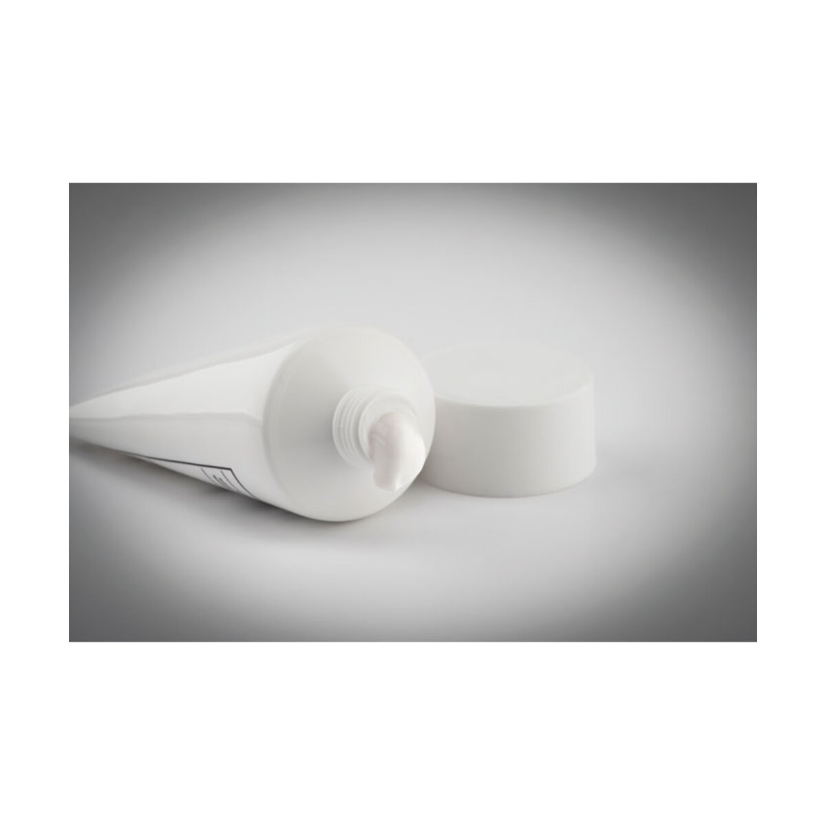 balsam-do-opalania-w-tubce-suncare-tube-MO6115-06-2 Balsam do opalania w tubce