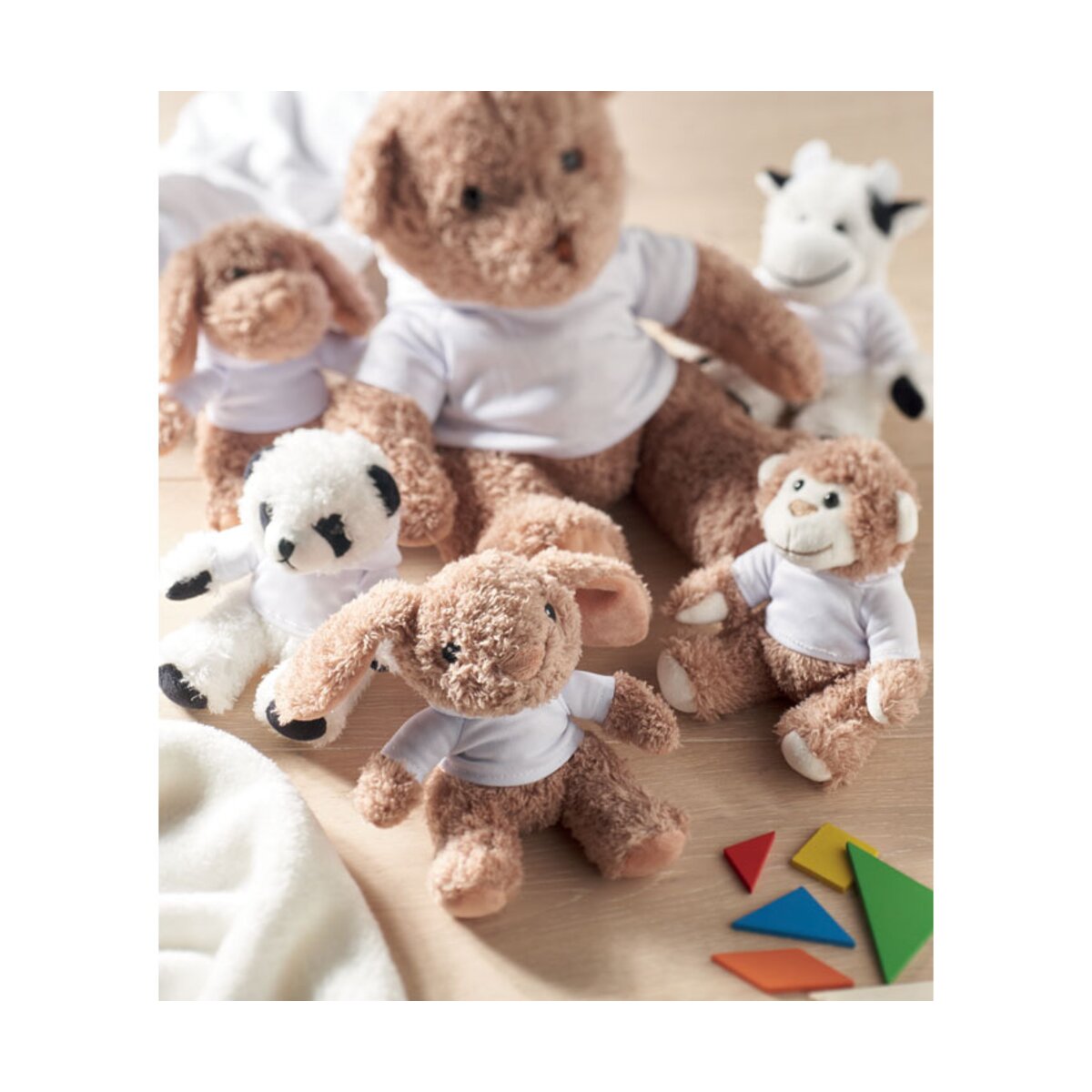 pluszowy-krolik-w-bluzie-bunny-MO2121-06-5 Pluszowy królik w bluzie