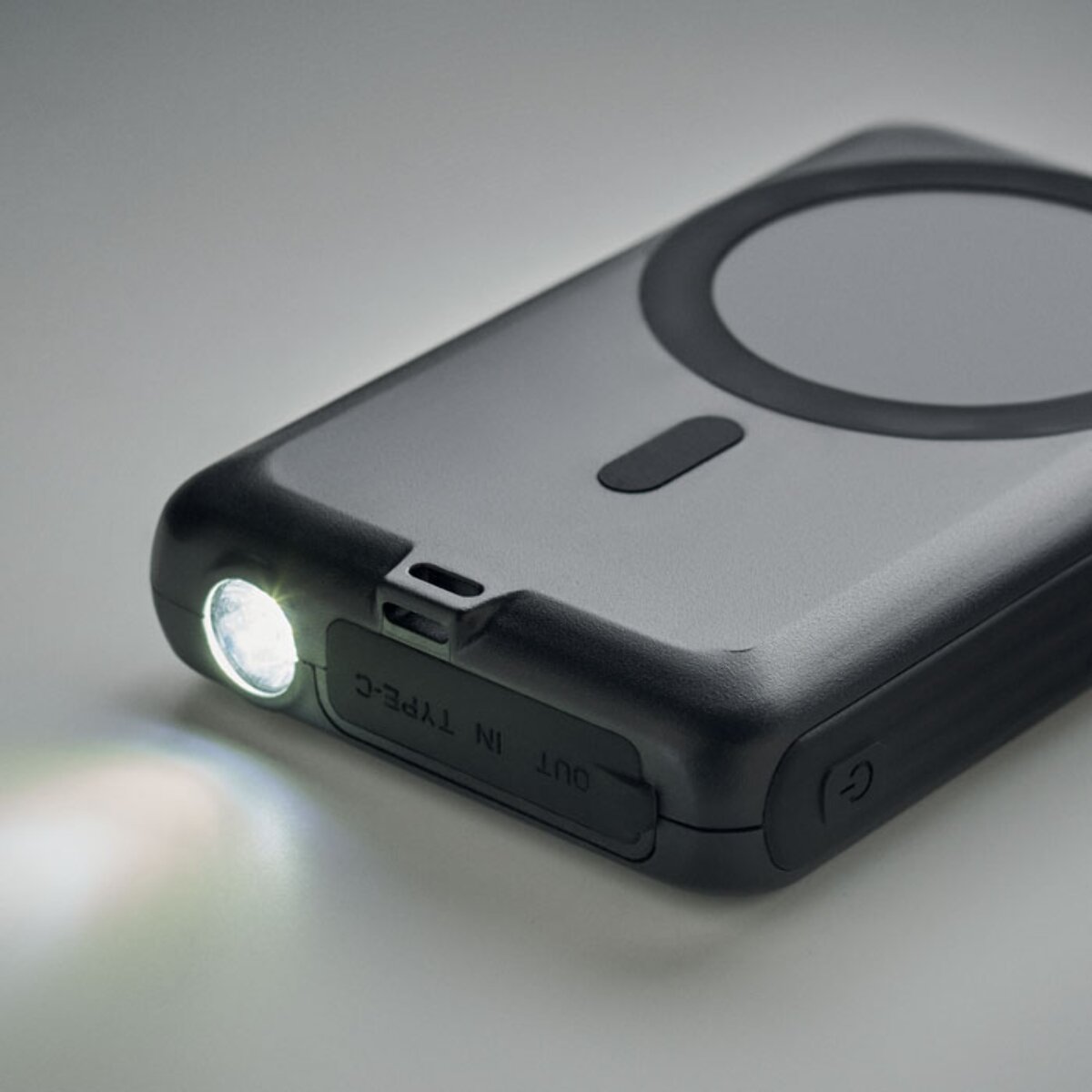 solarny-power-bank-5000-mah-solpow-MO2065-03-7 Solarny power bank 5000 mAh