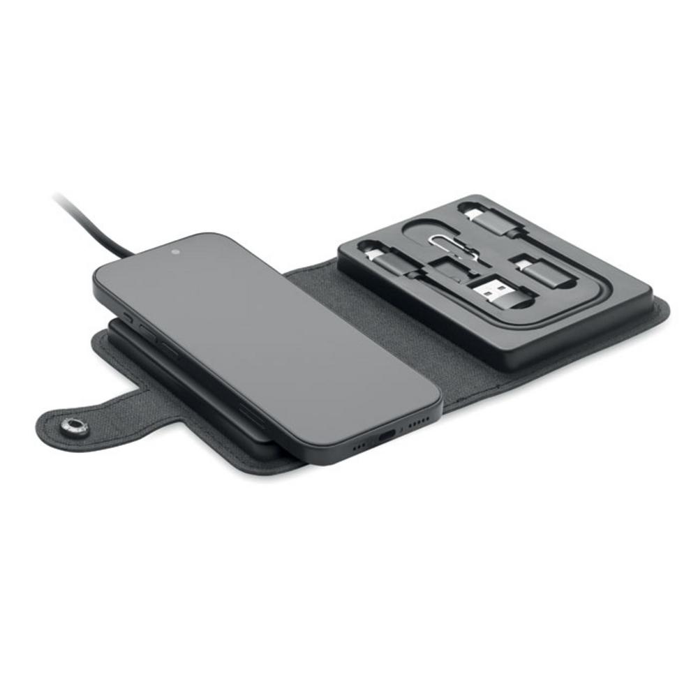 Kable usb z logo – zestaw złączy kablowych 4 w 1 1 cawatt mo2530-03-back Zestaw złączy kablowych 4 w 1 1 CAWATT mo2530-03-back