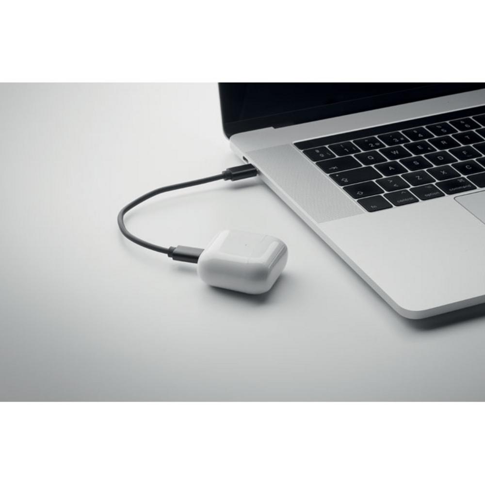 Kable usb z logo – zestaw złączy kablowych 4 w 1 1 cawatt mo2530-03-detail Zestaw złączy kablowych 4 w 1 1 CAWATT mo2530-03-detail