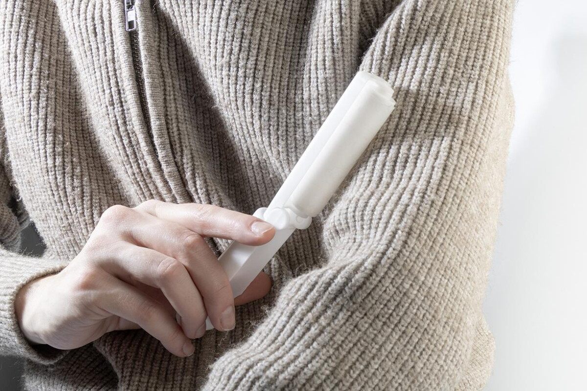 Akcesoria do kuchni z logo – fluffy wałek do ubrań AP800275-01__DG2 Fluffy wałek do ubrań AP800275-01__DG2