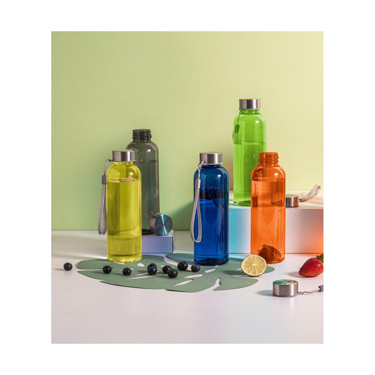 Butelki z logo – enders m. butelka pet z recyklingu (100% rpet) z błyszczącym, półprzezroczystym wykończeniem 600 ml 54326_amb ENDERS M. Butelka PET z recyklingu (100% rPET) z błyszczącym, półprzezroczystym wykończeniem 600 ml 54326_amb