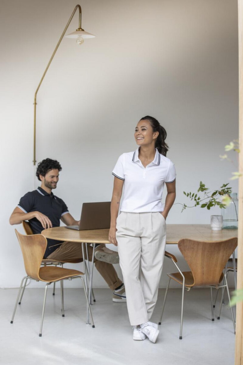 Koszulki z logo – męska koszulka polo amarago z kontrastowymi paskami i krótkim rękawem 3810801_m2 Męska koszulka polo Amarago z kontrastowymi paskami i krótkim rękawem 3810801_m2