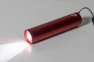 Chargelight Tone latarka akumulatorowa z recyklingowanego aluminium AP864122-05__DG1