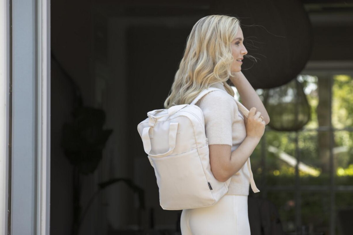 Torby na laptopa z logo – trip aware™, plecak na laptopa 14 cali wykonany z materiałów z recyklingu, 9 l 12076202_m1 Trip Aware™, plecak na laptopa 14 cali wykonany z materiałów z recyklingu, 9 l 12076202_m1