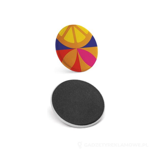 STR-73123-300-wariant-watermark Button P'IN 4. Button P'IN 4. Okrągły magnes - czarny – zdjęcia produktu