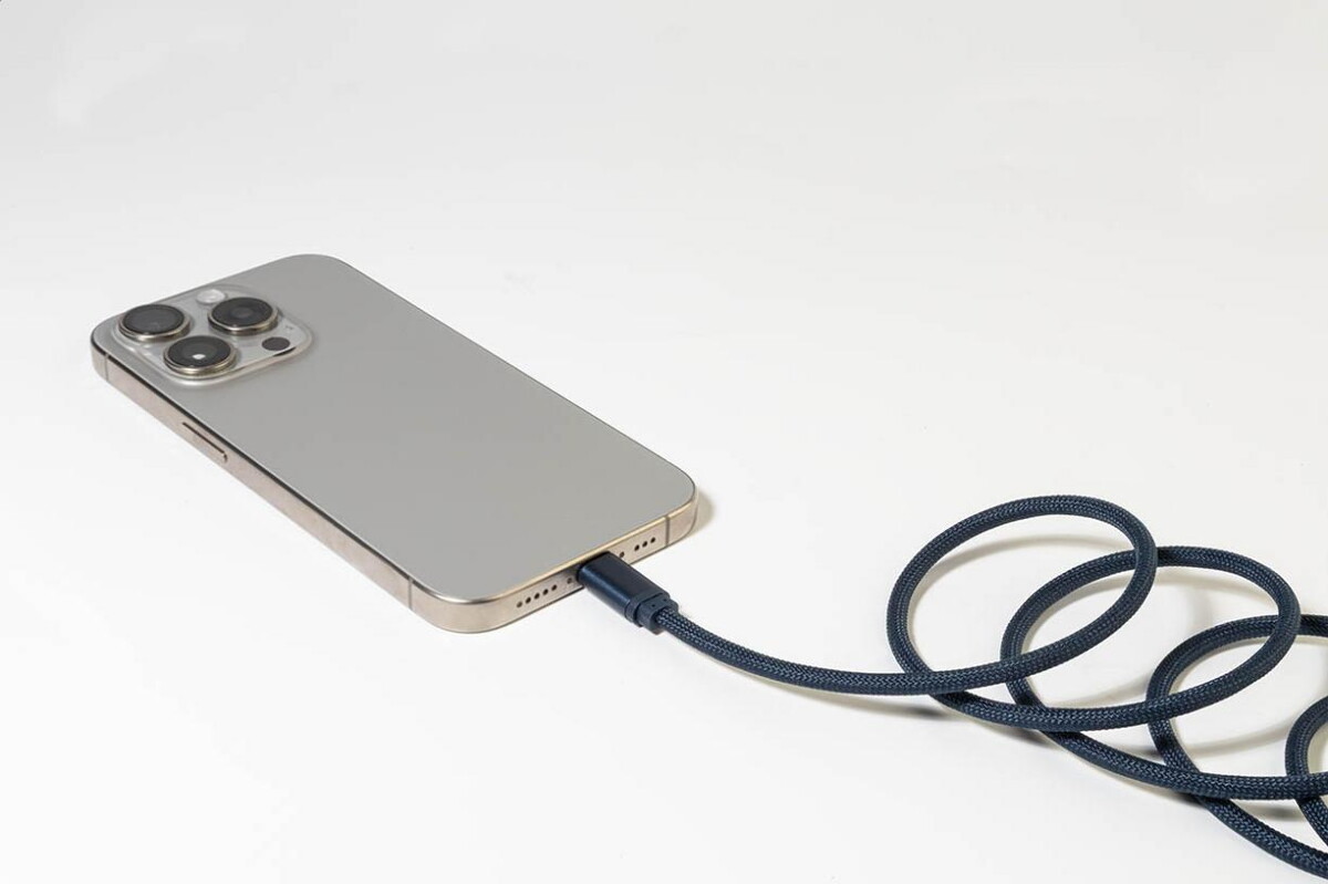Kable usb z logo – magsle magnetický 60w kabel usb-c AP864152-06A__CU Magsle magnetický 60W kabel USB-C AP864152-06A__CU